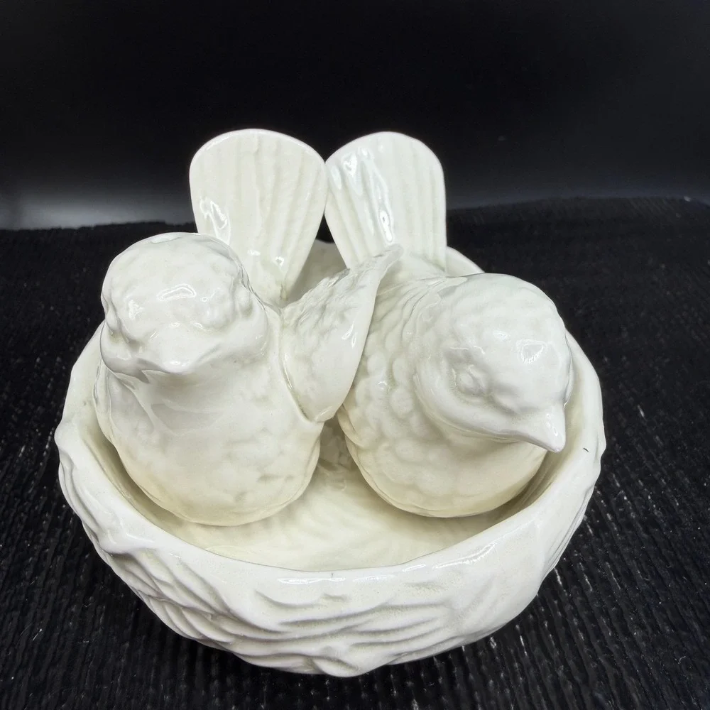 Vintage Fitz and Floyd White Bird Nest Salt Pepper Shakers 1978 Japan 3pc Set